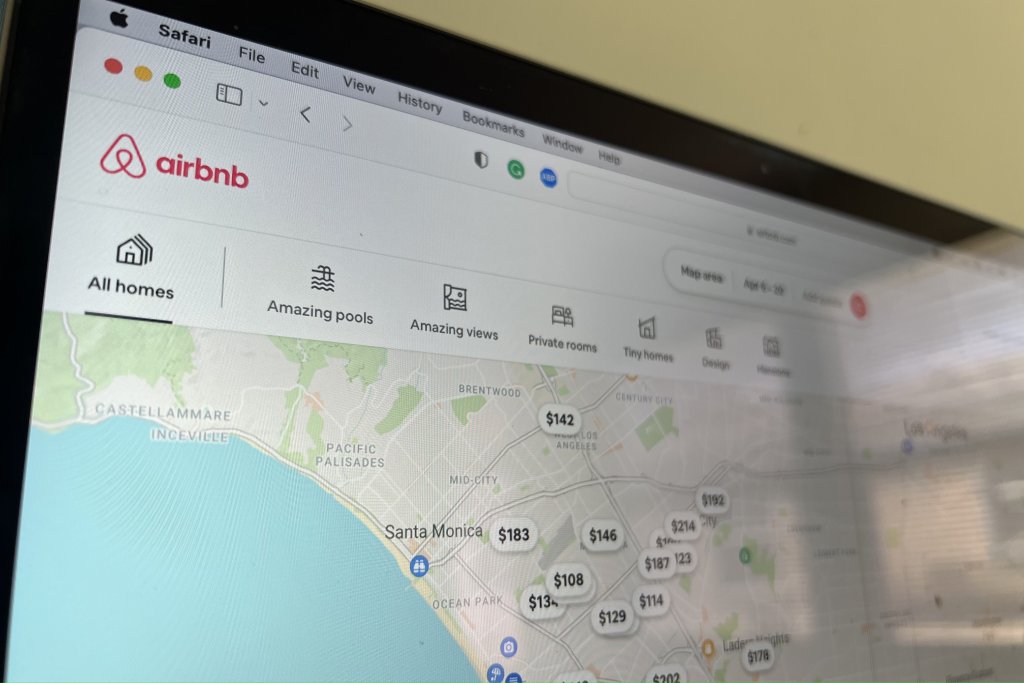 Enforcement of LA's Home Sharing Ordinance for Short-Term Rentals Falls Significantly in 2022 - Vimarsana News