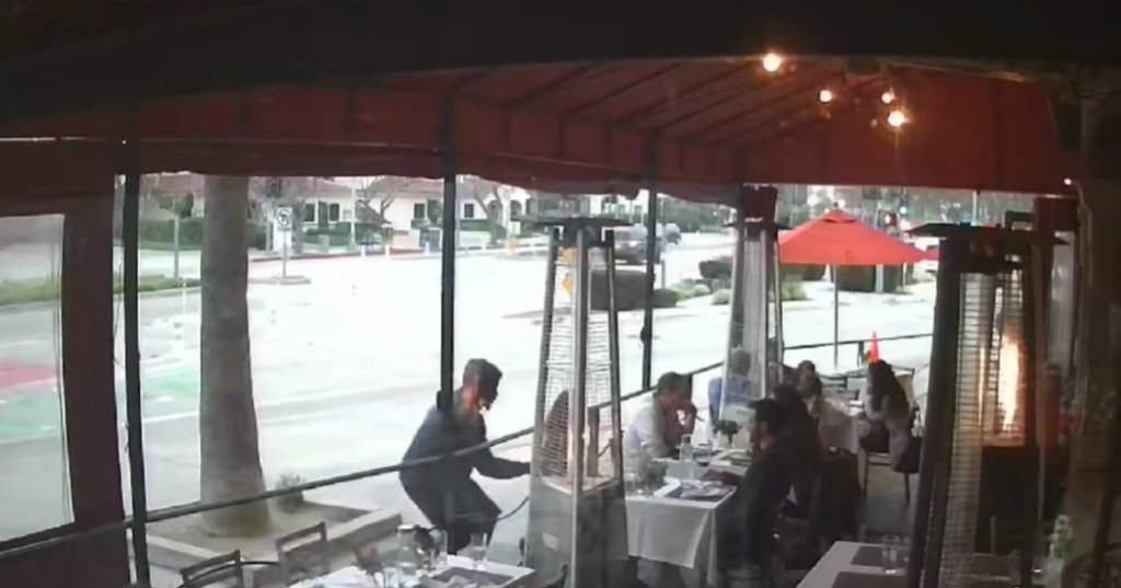 Gunshot Fired During Culver City Attempted Robbery; Suspects at Large - Vimarsana News