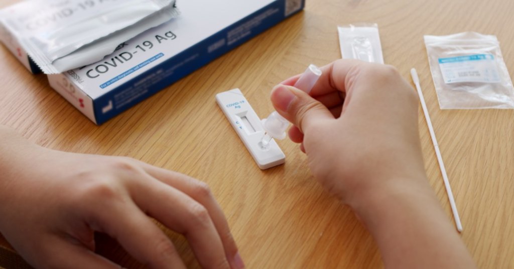Los Angeles County Health Officials Stress Access to Testing and Treatment Amid Slight Rise in COVID-19 Hospitalizations - Vimarsana News
