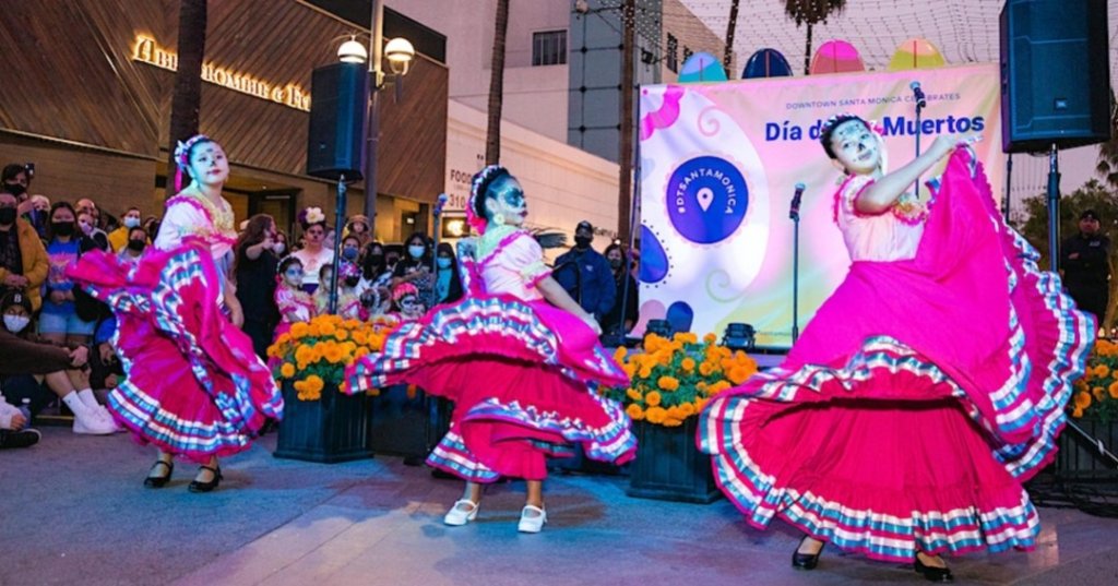 From Spooky Screenings to Pumpkin Patches, Check Out LA's Halloween Events - Vimarsana News