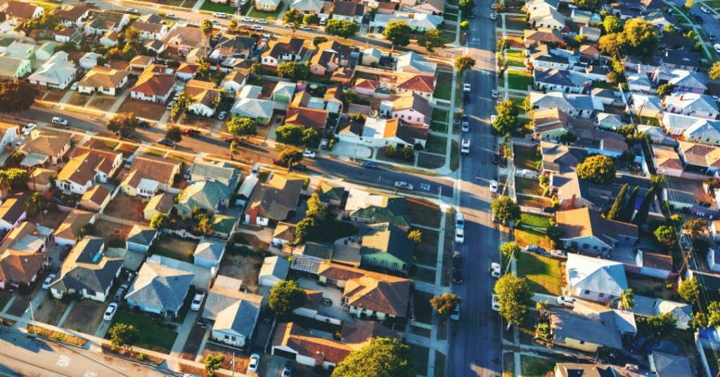 UCLA LPPI Study Reveals Housing Struggles for Latino Renters in Los Angeles County - Vimarsana News